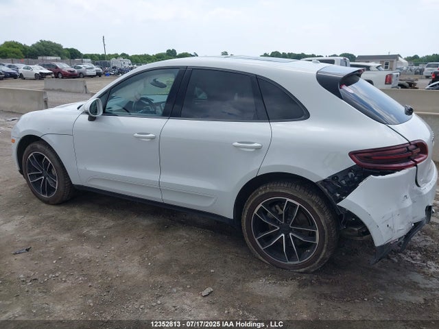 Porsche 2016 2016 WP1AB2A5XGLB48099 Image 14