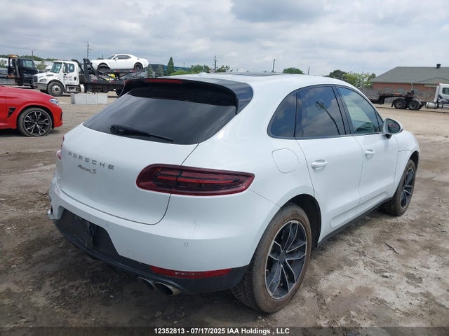 Porsche 2016 2016 WP1AB2A5XGLB48099 Image 4