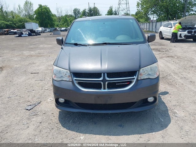 2C4RDGBG3ER281688 Dodge Grand Caravan