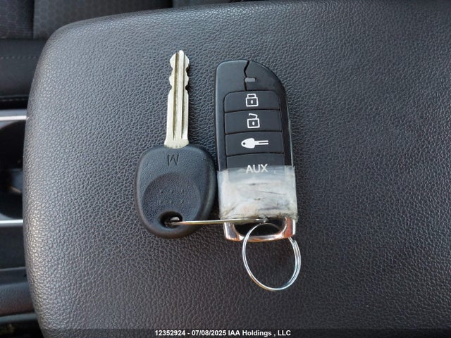 KMHD84LF7HU099482 Hyundai 2017
