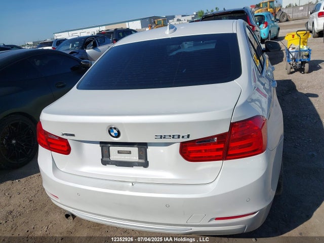 BMW 328D 2014 WBA3D5C59EKX99792 Image 16