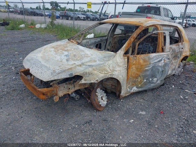 WVWUF7AU8GW061680 Volkswagen 2016