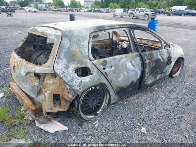 WVWUF7AU8GW061680 Volkswagen 2016