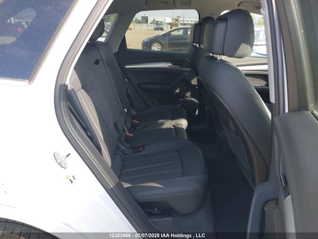 WA1AAAFY8R2063119 Audi 40 tfsi (2.0t)