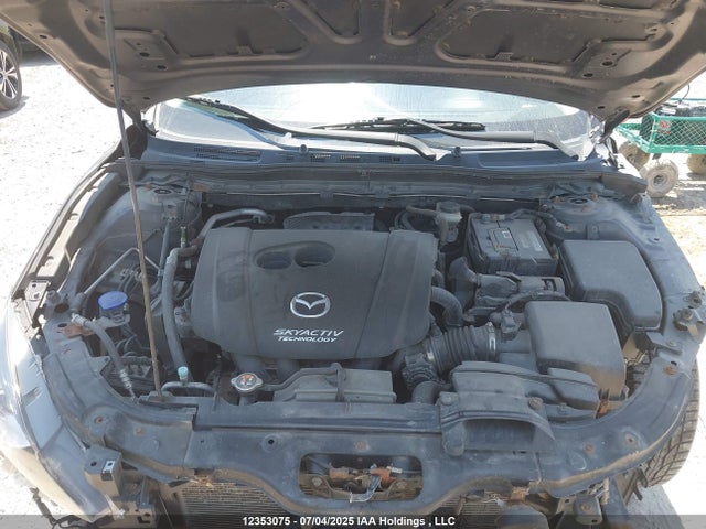 3MZBM1V76EM111243 Mazda pe