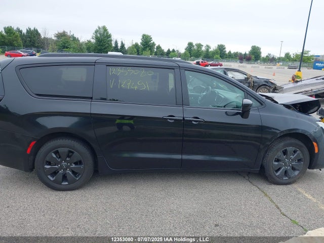 Chrysler 2020 2020 2C4RC1L7XLR127491 Image 13