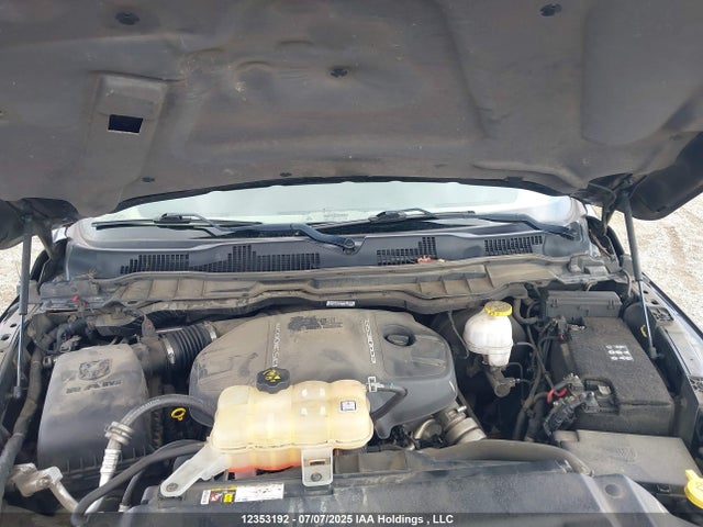 RAM 1500 Laramie 2018 1C6RR7NM1JS283099 Image 28