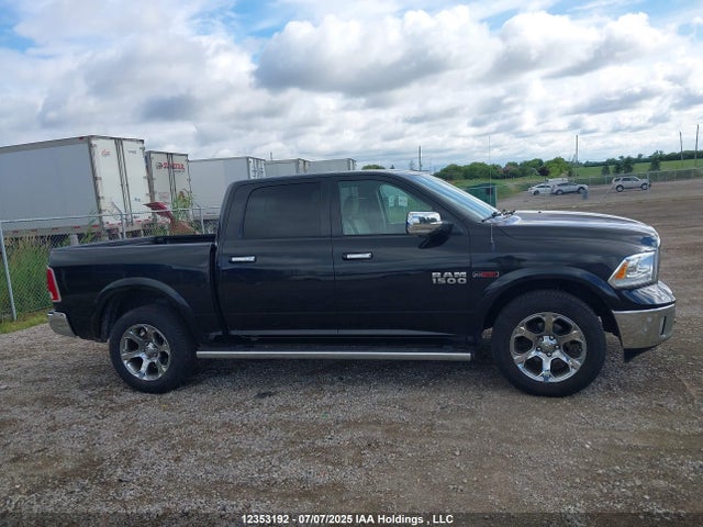 RAM 1500 Laramie 2018 1C6RR7NM1JS283099 Image 31