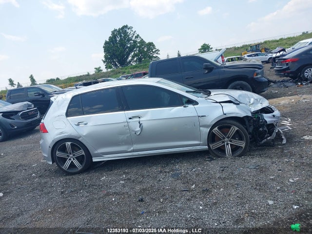 WVWUF7AU1GW155609 Volkswagen 2.0t