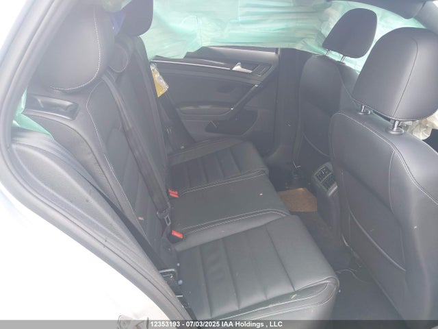 WVWUF7AU1GW155609 Volkswagen 2.0t