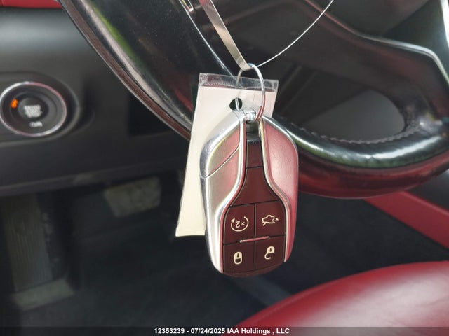 ZN661YUL8JX270580 Maserati m156e