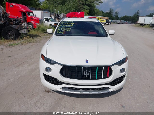 ZN661YUL8JX270580 Maserati m156e
