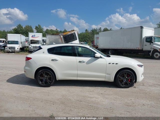 ZN661YUL8JX270580 Maserati m156e