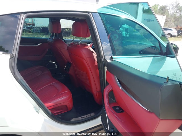 ZN661YUL8JX270580 Maserati m156e