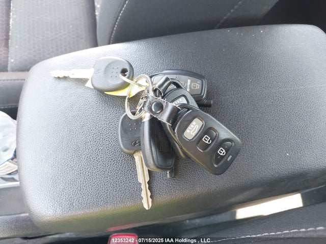 KMHD84LF6HU272151 Hyundai Elantra