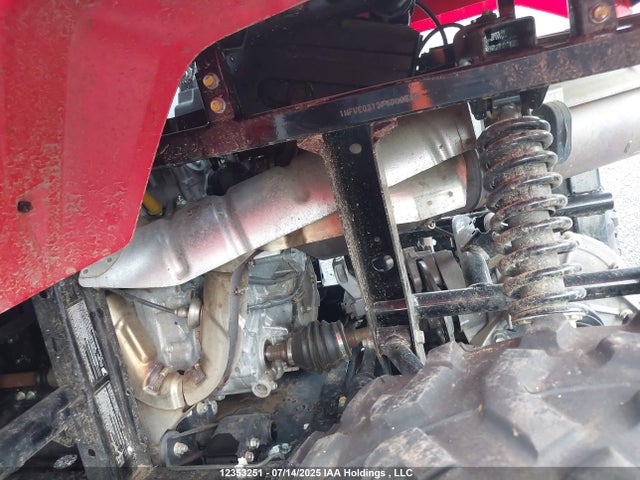 1HFVE0313F4000528 Honda Sxs500 M2