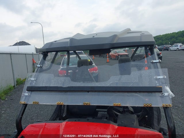 1HFVE0313F4000528 Honda Sxs500 M2