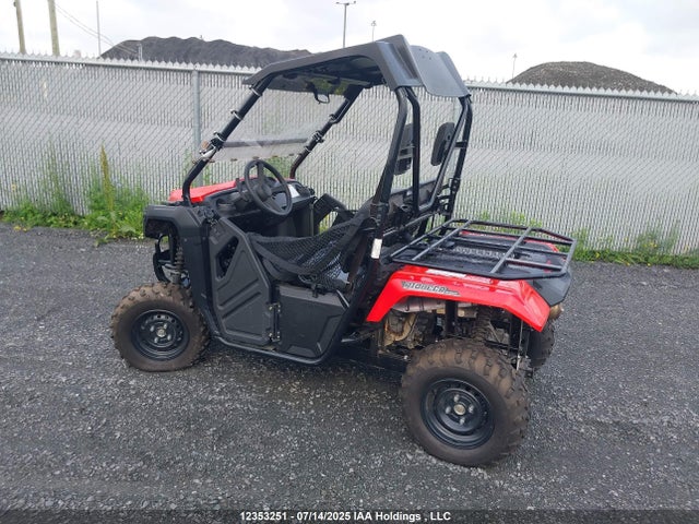 1HFVE0313F4000528 Honda Sxs500 M2