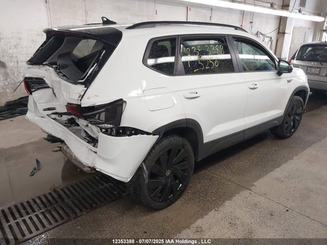 3VVLX7B26RM125256 Volkswagen tsi