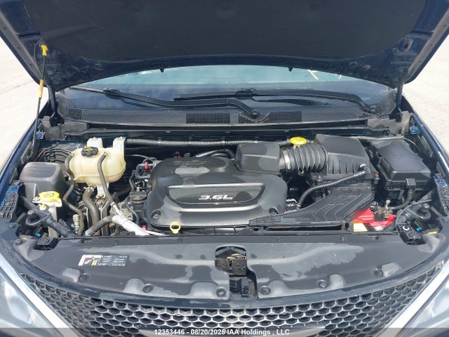 2C4RC1GG7HR782645 Chrysler 2017