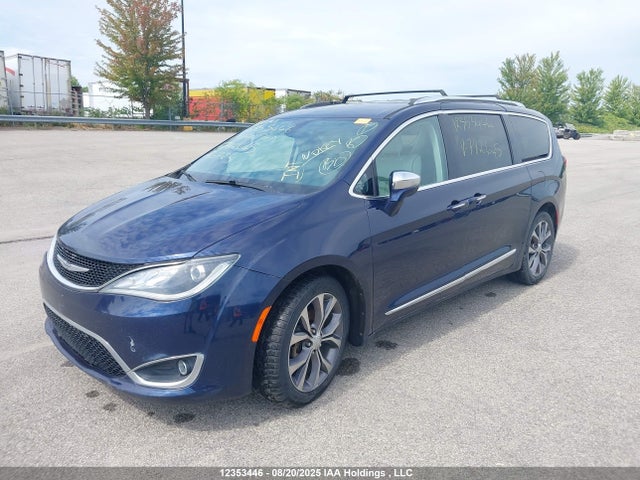 2C4RC1GG7HR782645 Chrysler 2017