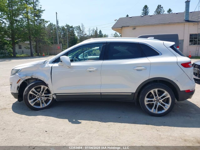 5LMTJ2AH5FUJ38248 Lincoln 2015