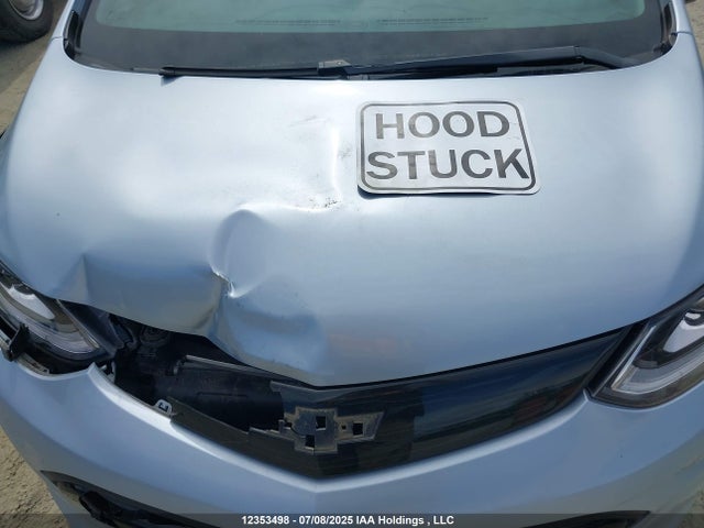 1G1FX6S07H4147032 Chevrolet 2017