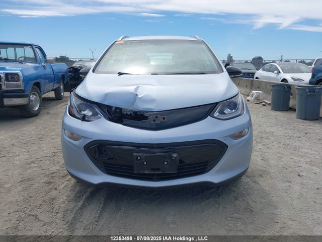 1G1FX6S07H4147032 Chevrolet 2017