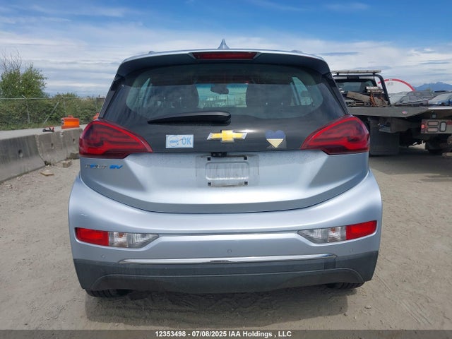 1G1FX6S07H4147032 Chevrolet 2017