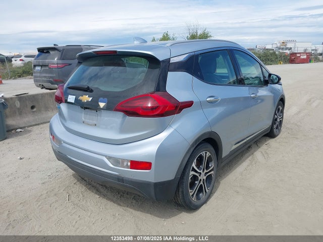 1G1FX6S07H4147032 Chevrolet 2017
