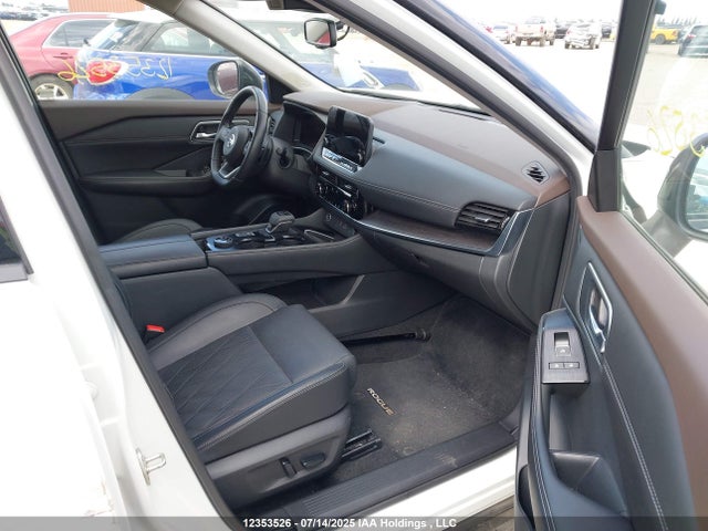 JN8AT3DDXMW314787 Nissan Rogue