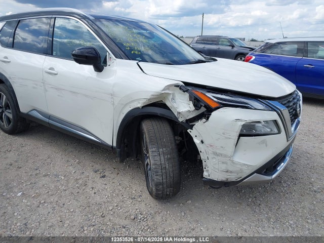 JN8AT3DDXMW314787 Nissan Rogue