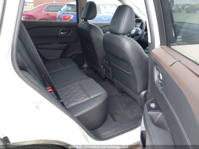JN8AT3DDXMW314787 Nissan Rogue