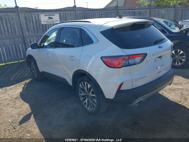 1FMCU9J9XNUA55747 Ford gtdi 240ps