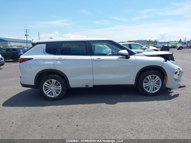 JA4J4TA8XNZ619555 Mitsubishi Outlander