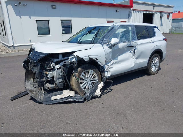 JA4J4TA8XNZ619555 Mitsubishi Outlander