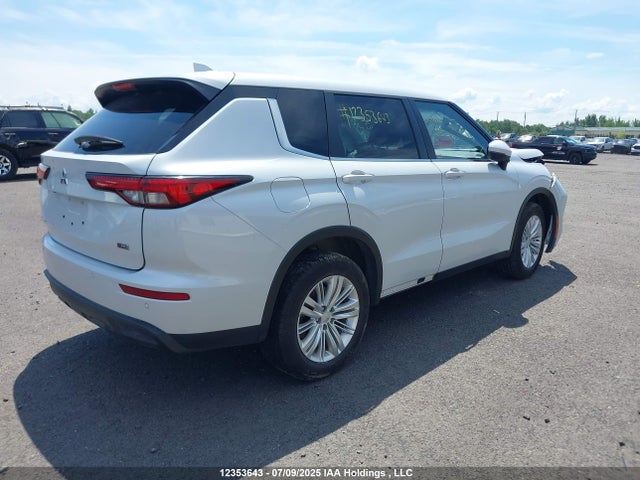 JA4J4TA8XNZ619555 Mitsubishi Outlander