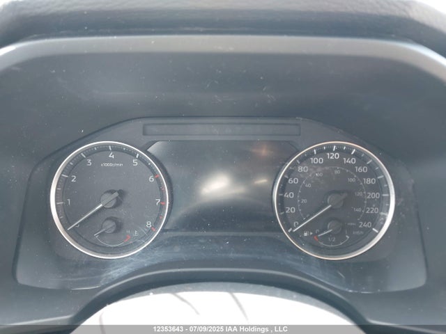 JA4J4TA8XNZ619555 Mitsubishi Outlander