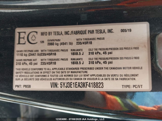 5YJ3E1EA3KF418823 Tesla 2019
