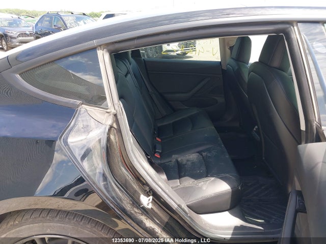 5YJ3E1EA3KF418823 Tesla 2019