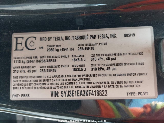 5YJ3E1EA3KF418823 Tesla 2019