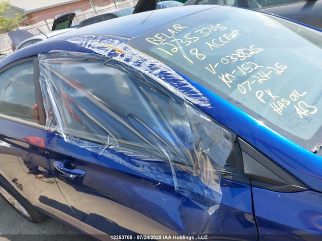 3KPC24A32JE033825 Hyundai 2018