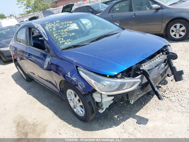 3KPC24A32JE033825 Hyundai 2018