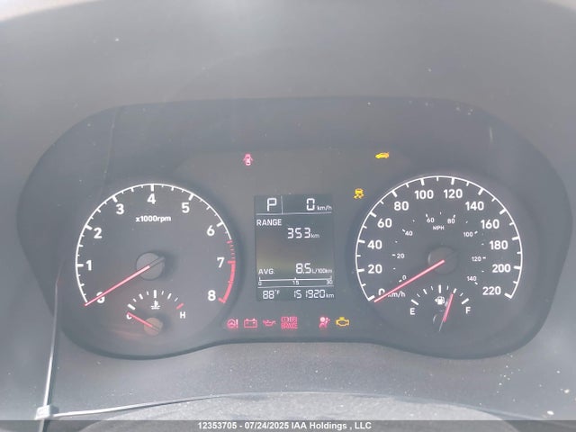 3KPC24A32JE033825 Hyundai 2018