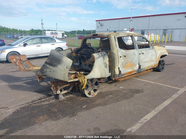 5TFDZ5BN2GX007854 Toyota 2gr-fks