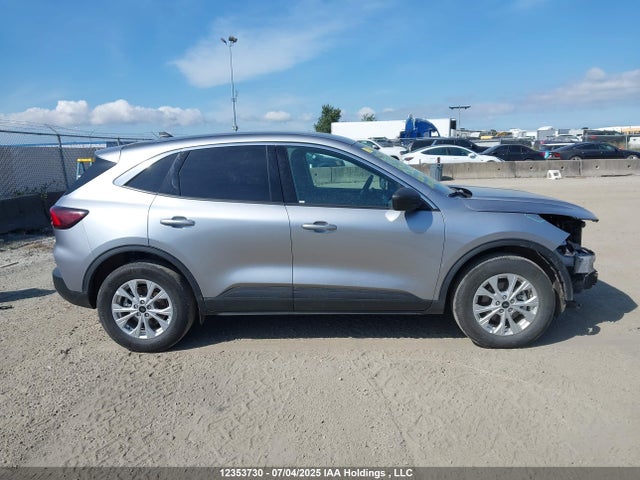 1FMCU9GN0RUA63771 Ford dragon gtdi