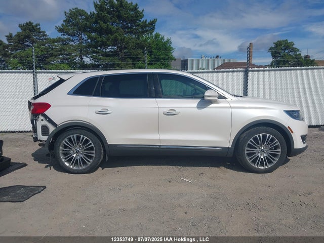 Lincoln 2016 2016 2LMTJ8LR2GBL54128 Image 14