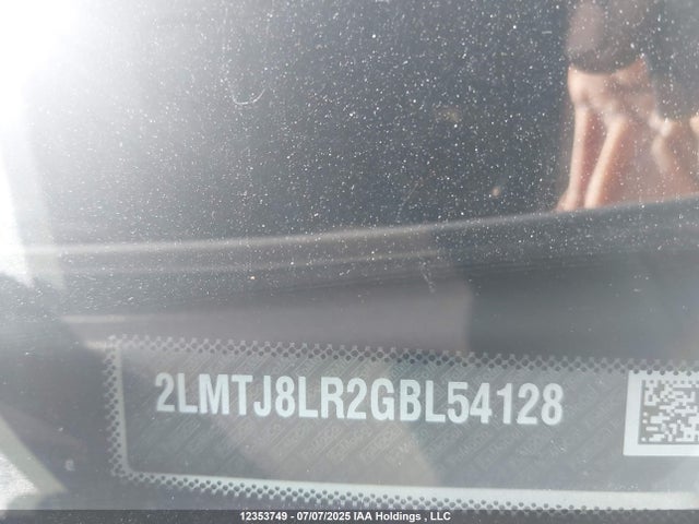 Lincoln 2016 2016 2LMTJ8LR2GBL54128 Image 19