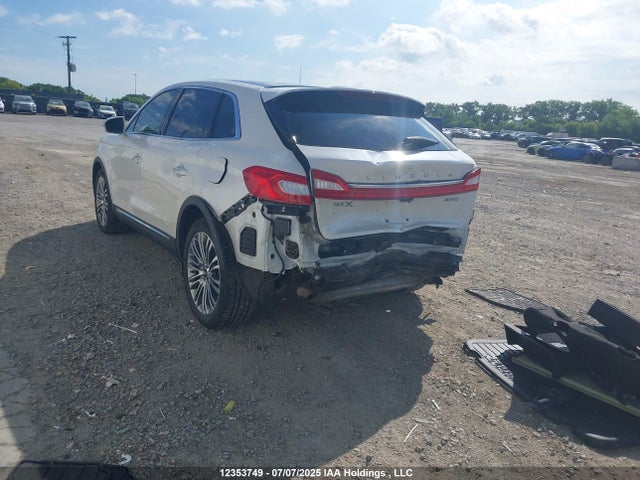 Lincoln 2016 2016 2LMTJ8LR2GBL54128 Image 3