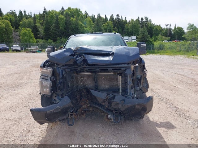 2GC1YME77N1236327 Chevrolet l8t